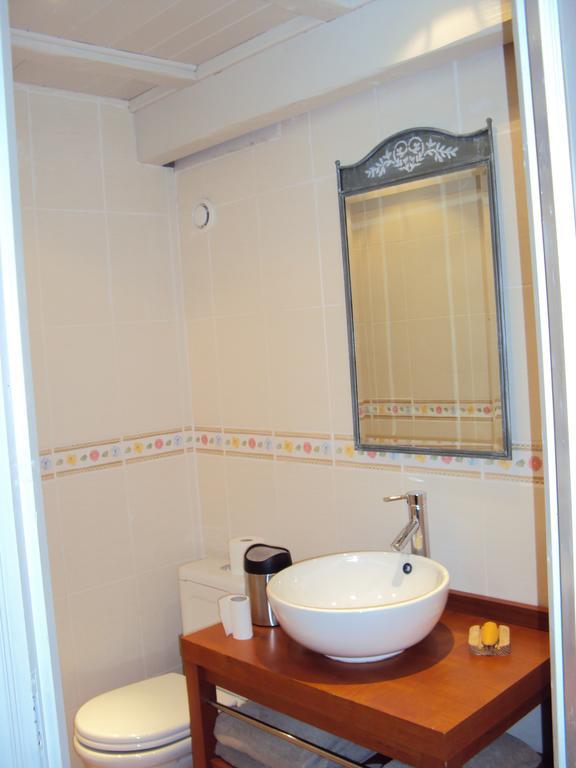 Maison D'Hotes Du Vert Vallon Theize Oda fotoğraf